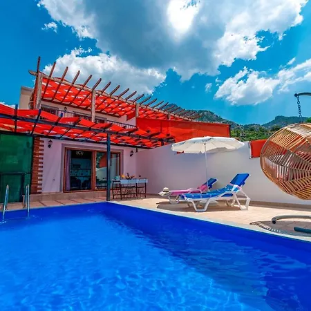 Vera Faralya Kirme Deniz Manzarali Korunakli Balayi Villasi Villa Fethiye